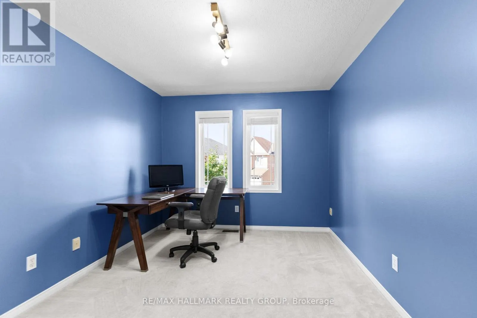 2213 BROCKSTONE CRESCENT