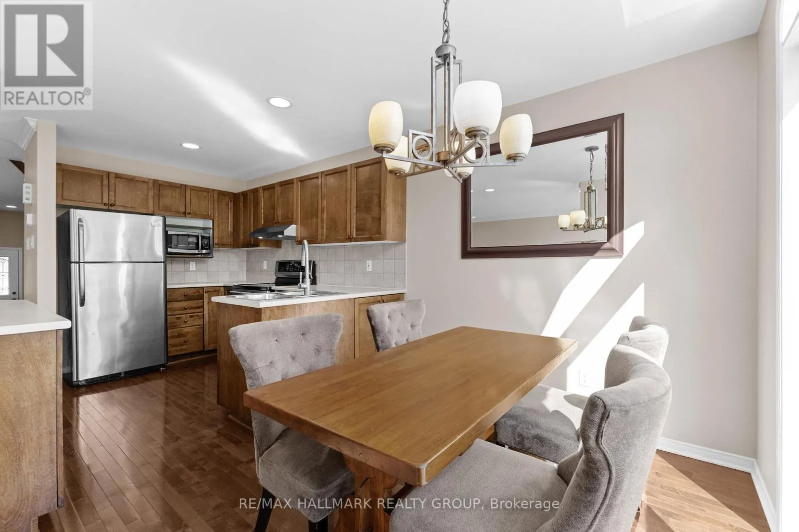 2213 BROCKSTONE CRESCENT