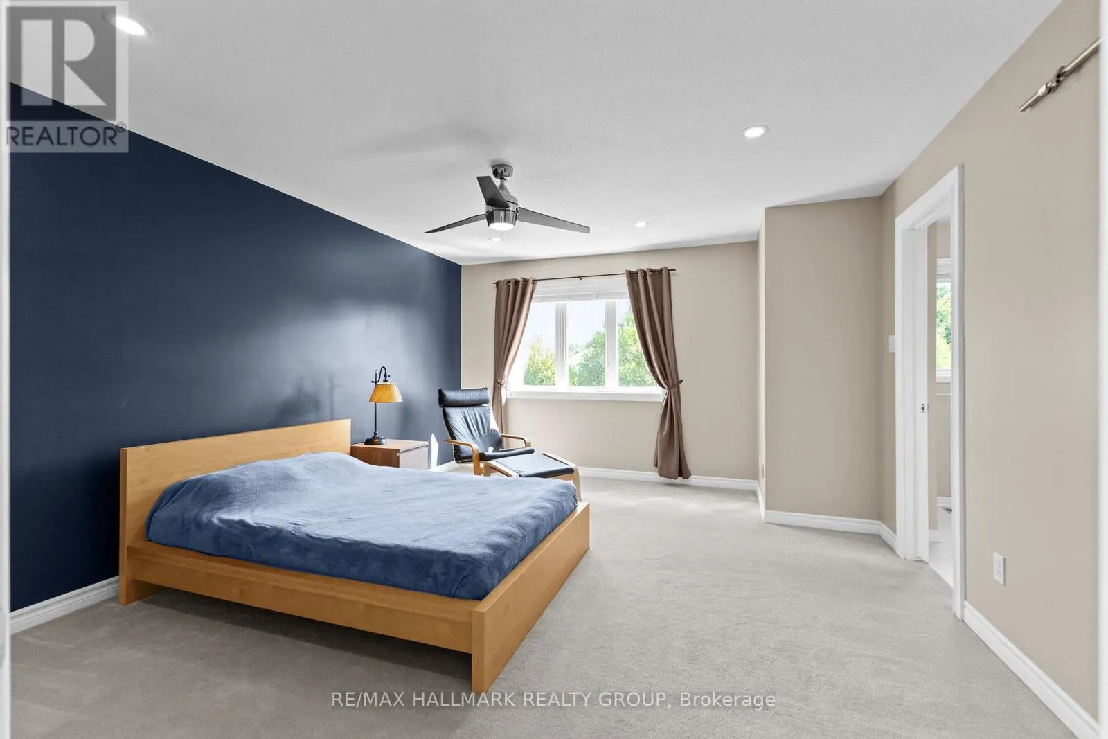2213 BROCKSTONE CRESCENT