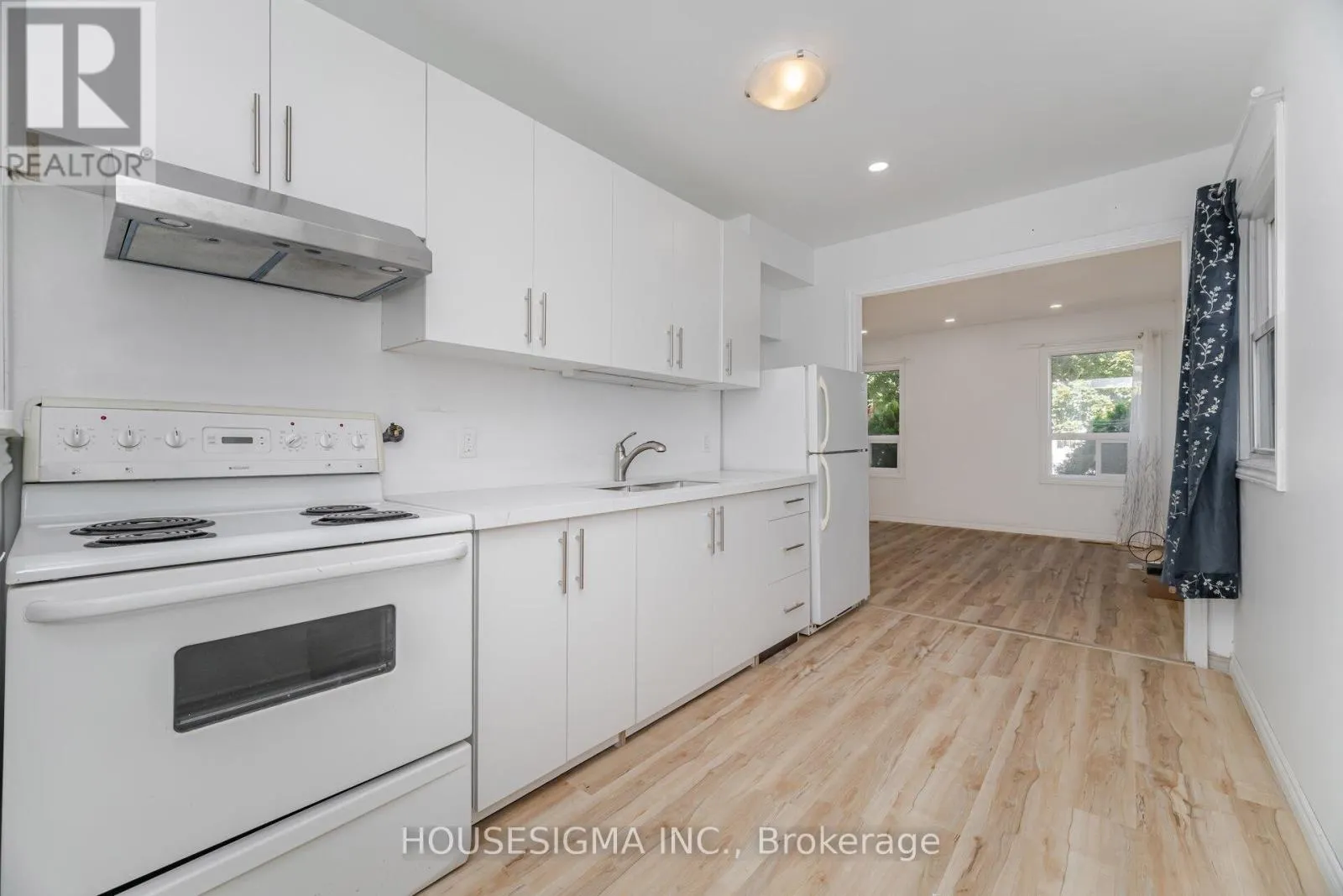 7 DONCASTER BOULEVARD