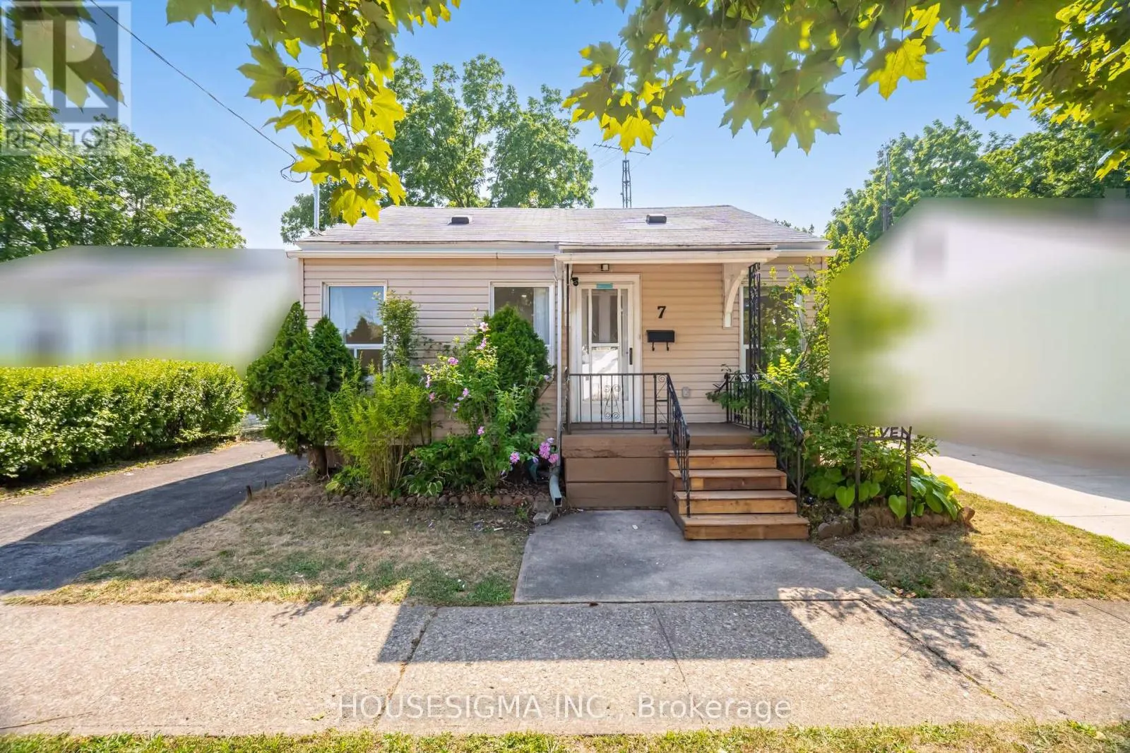 7 DONCASTER BOULEVARD