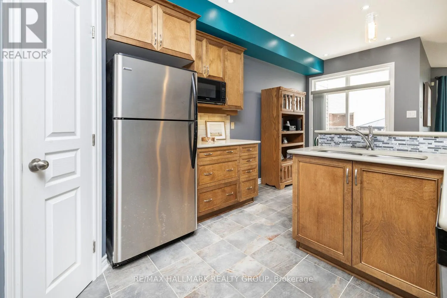 202 WAYMARK CRESCENT