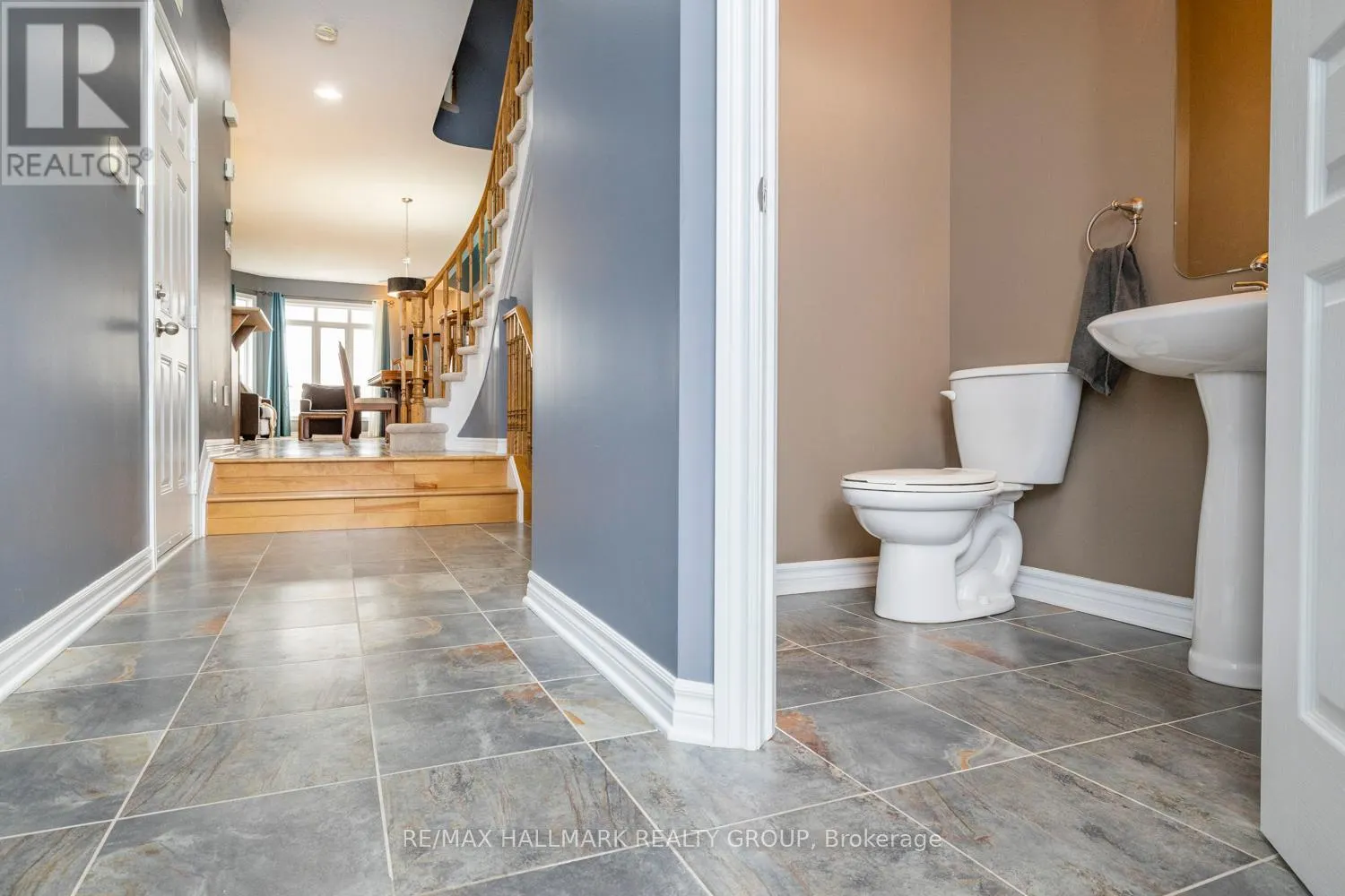202 WAYMARK CRESCENT