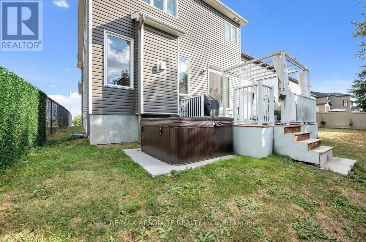 177 HICKSTEAD WAY S