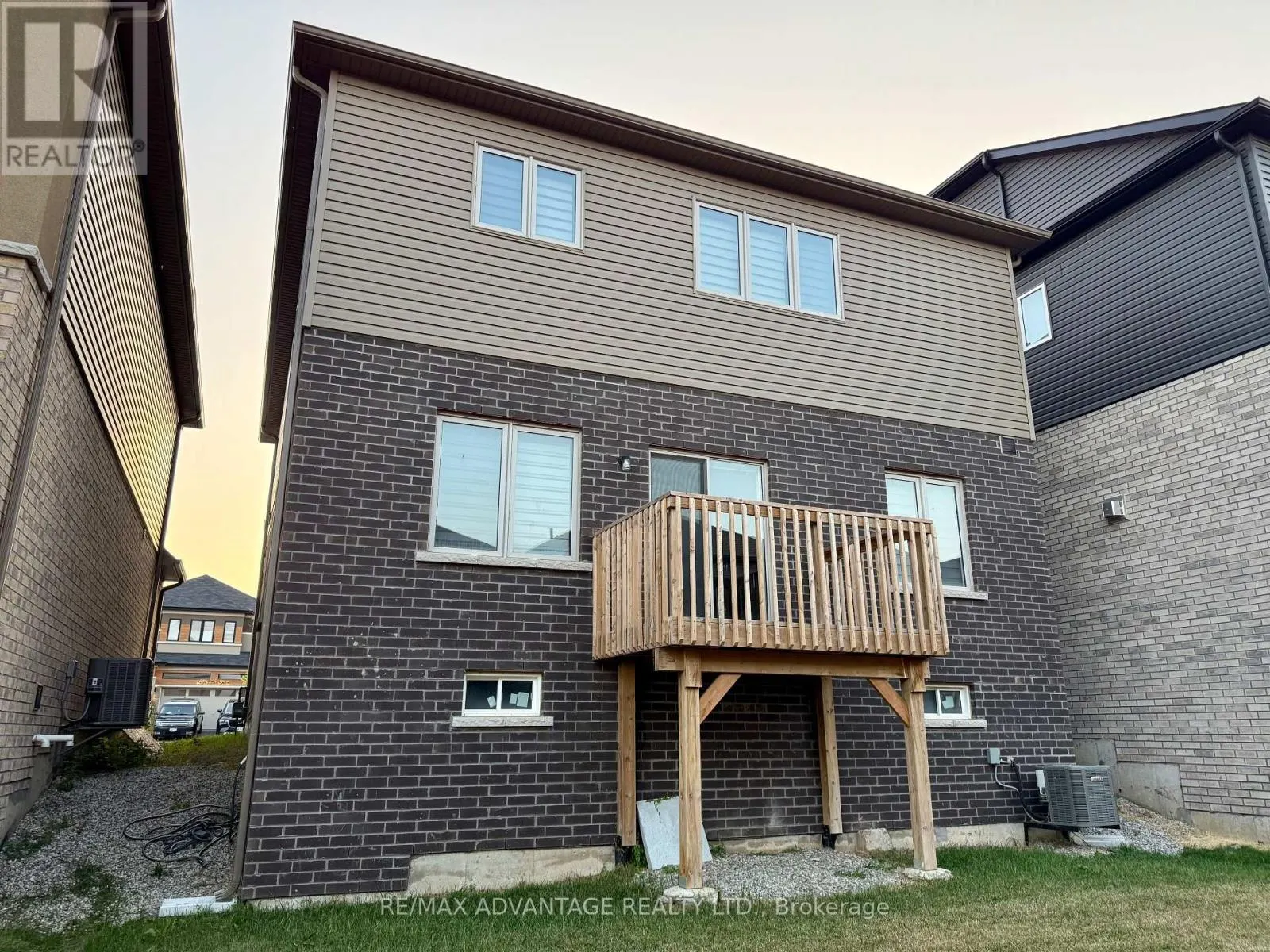 18 WHITTON DRIVE