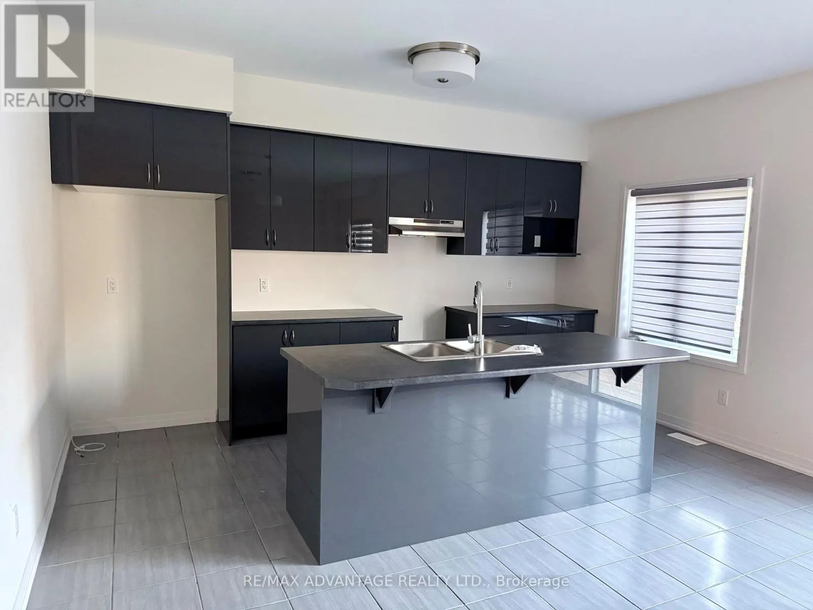 18 WHITTON DRIVE