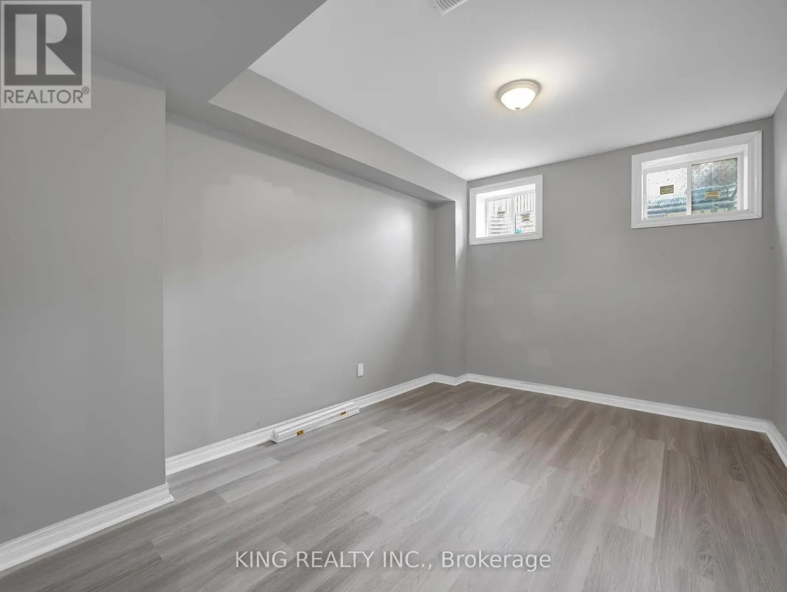 15 HARTLEY AVENUE