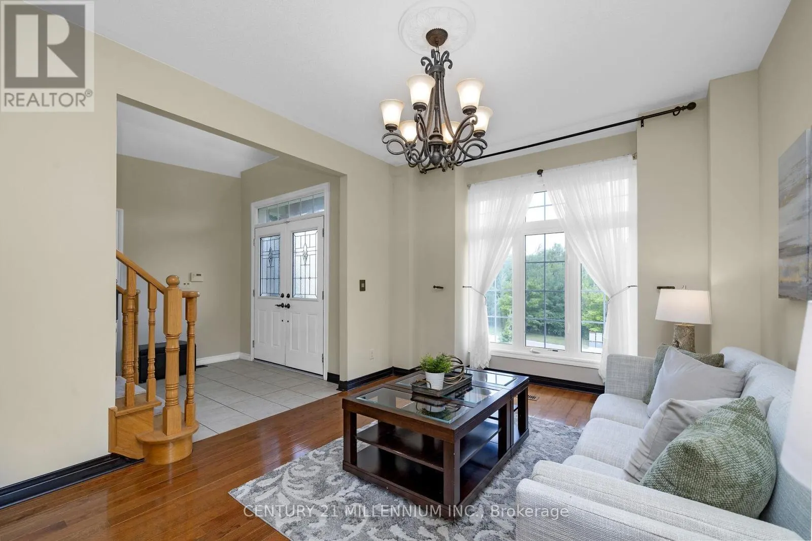 15 UPPER CANADA DRIVE