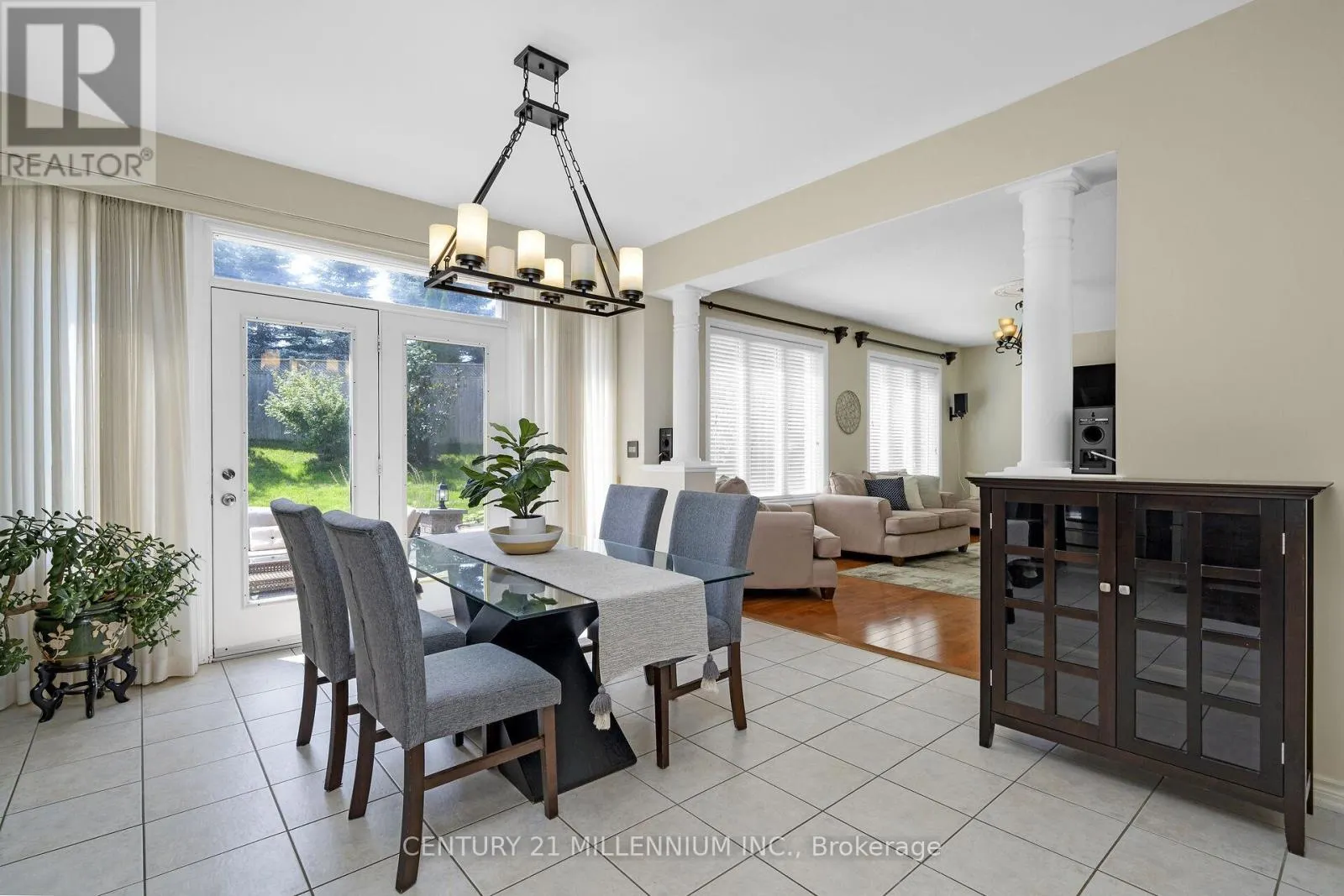 15 UPPER CANADA DRIVE