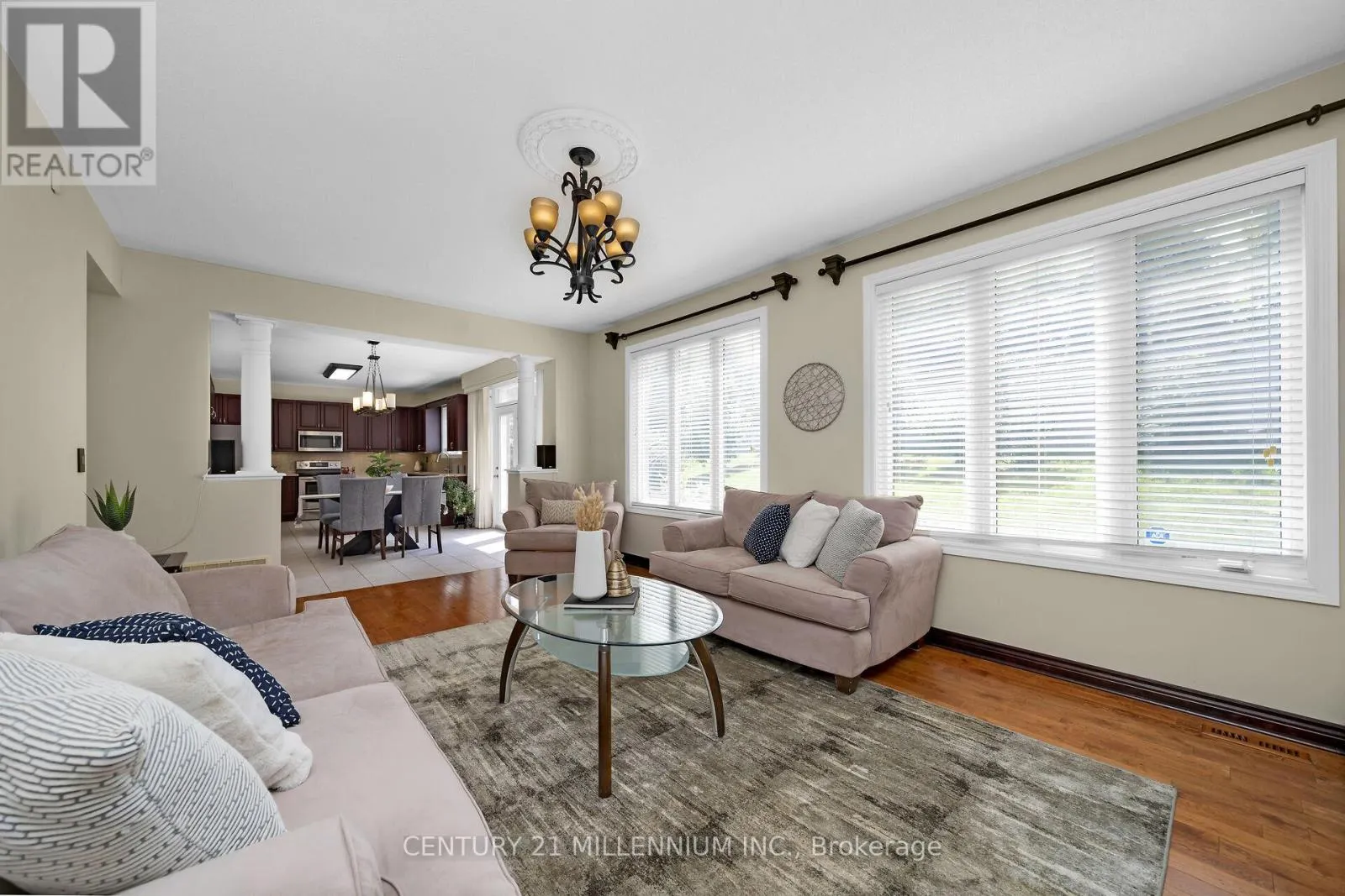 15 UPPER CANADA DRIVE