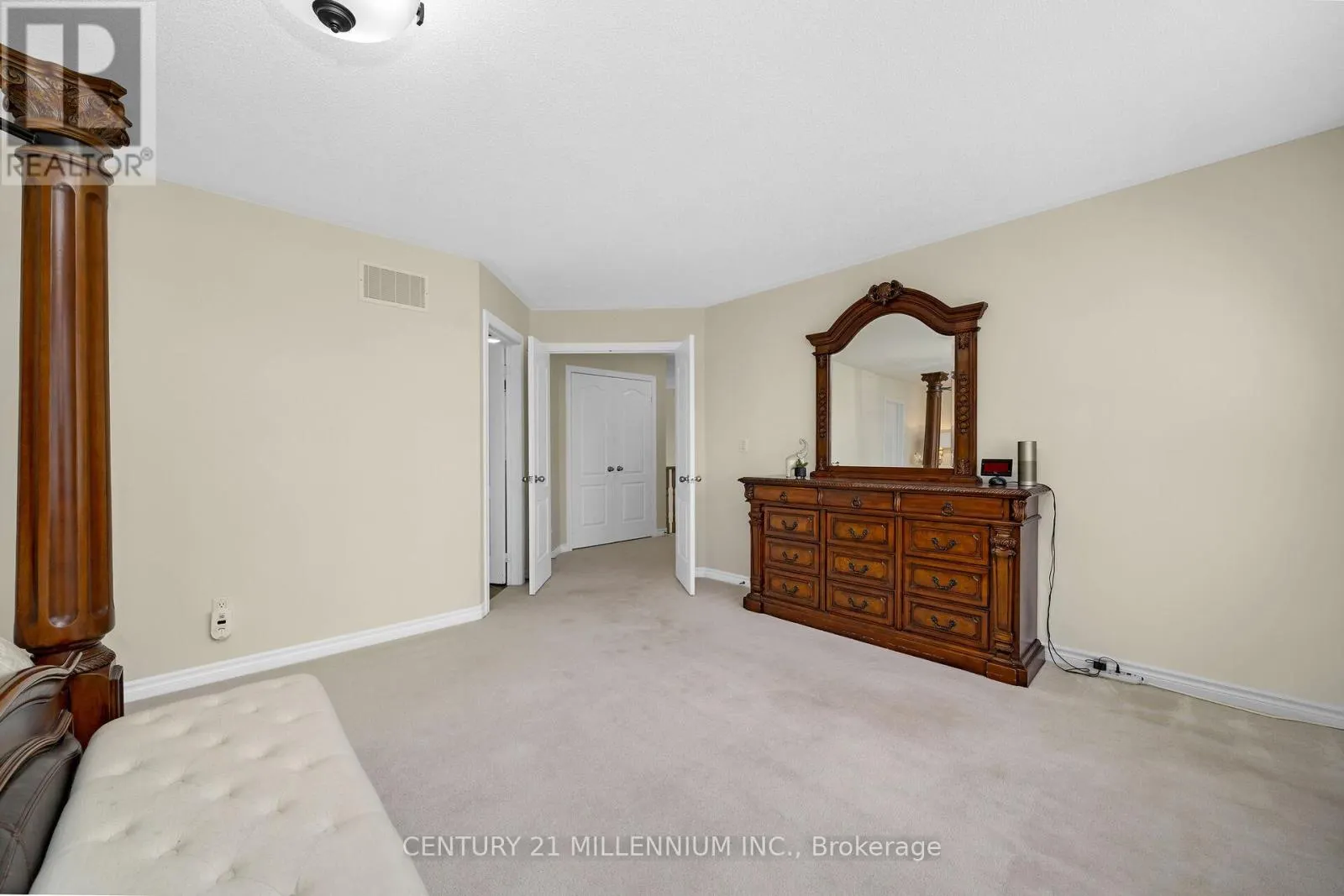 15 UPPER CANADA DRIVE