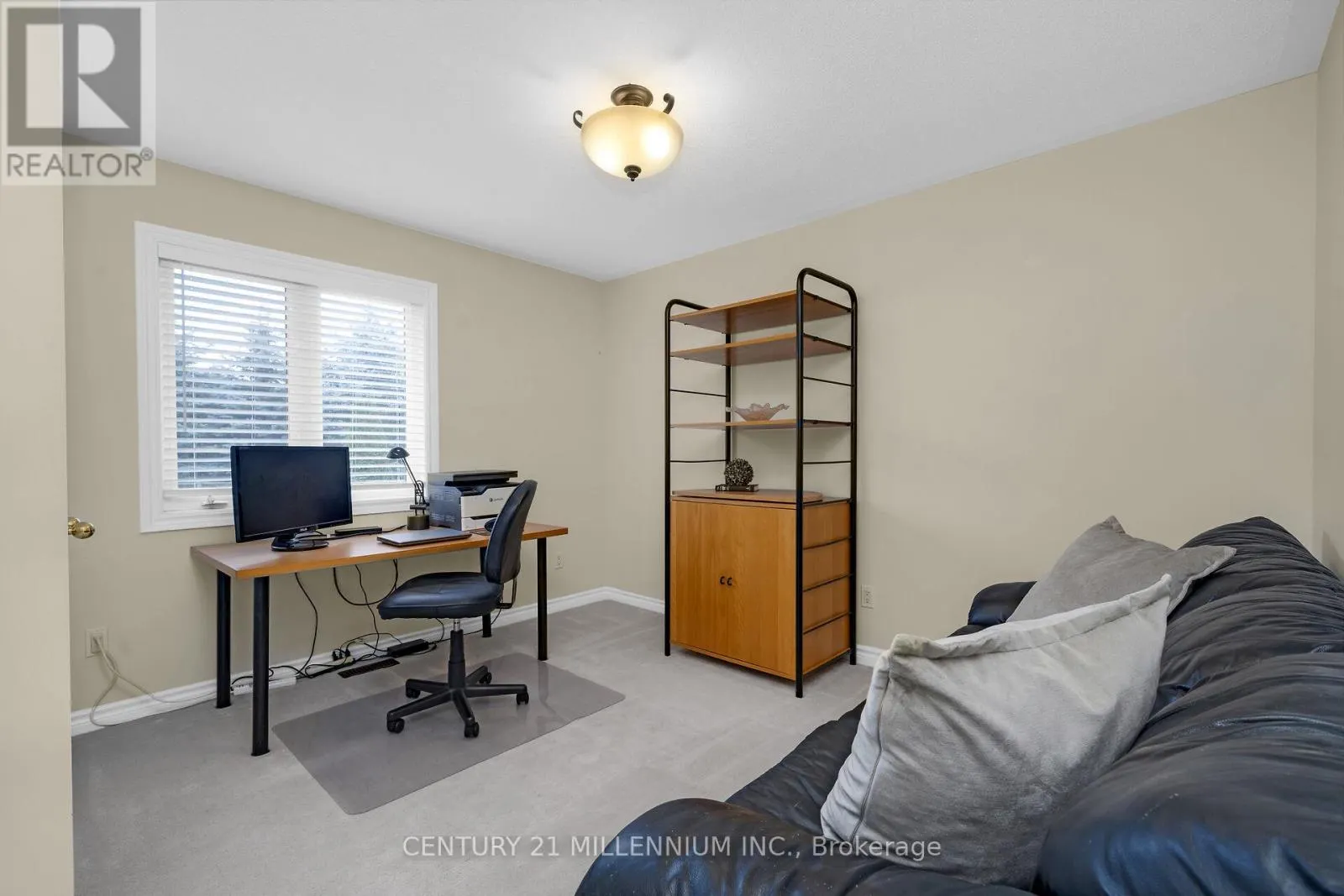 15 UPPER CANADA DRIVE
