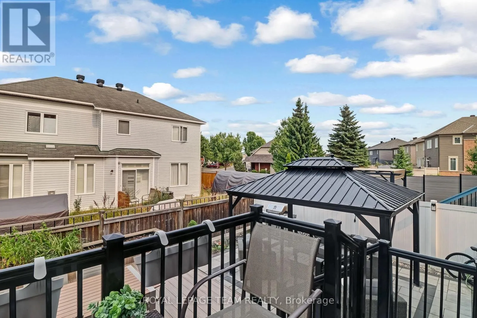3519 WOODROFFE AVENUE