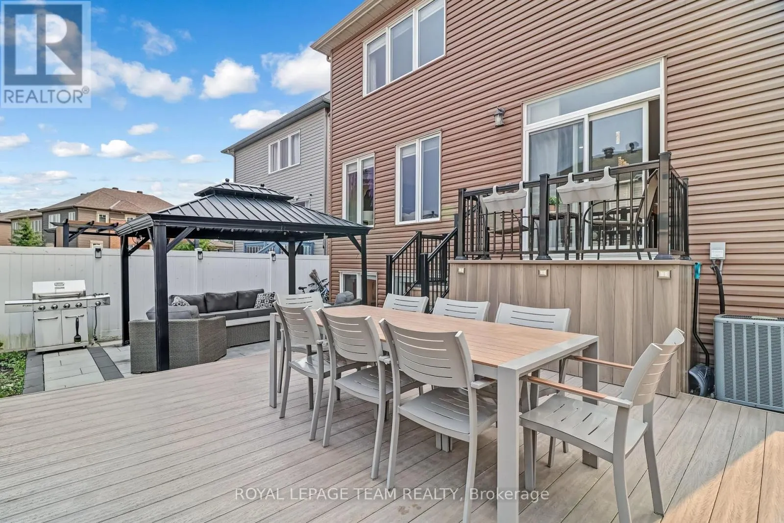 3519 WOODROFFE AVENUE