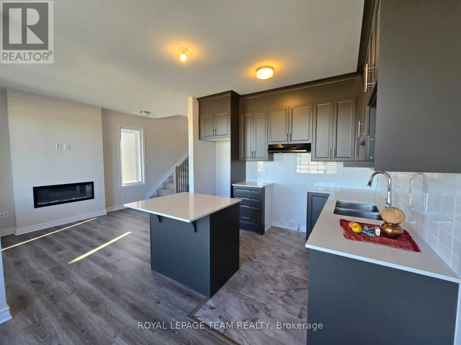 333 CANTERING DRIVE