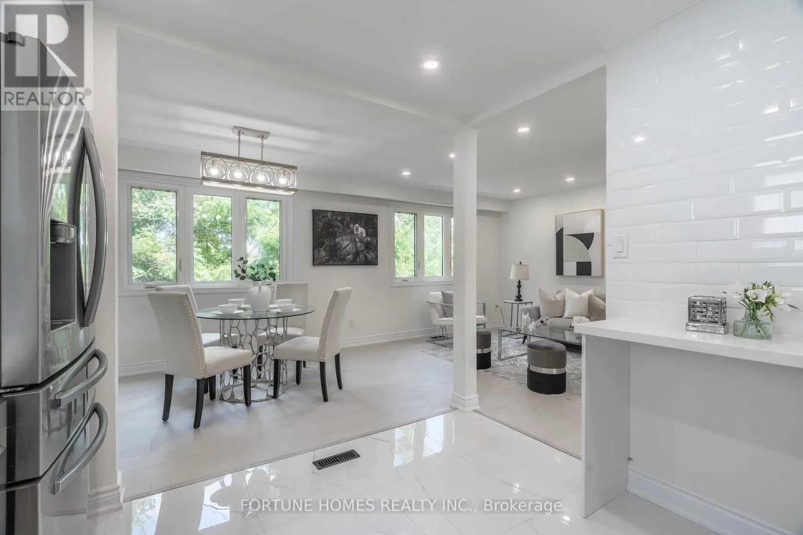 384 WESTWOOD DRIVE