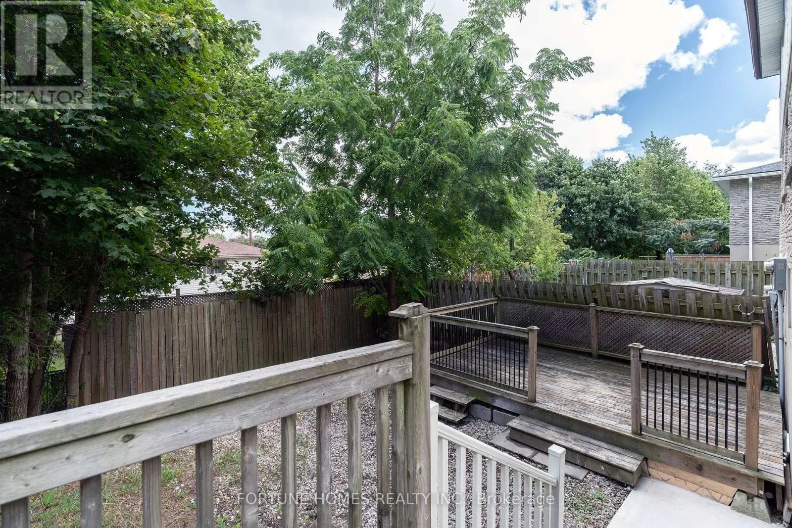 384 WESTWOOD DRIVE