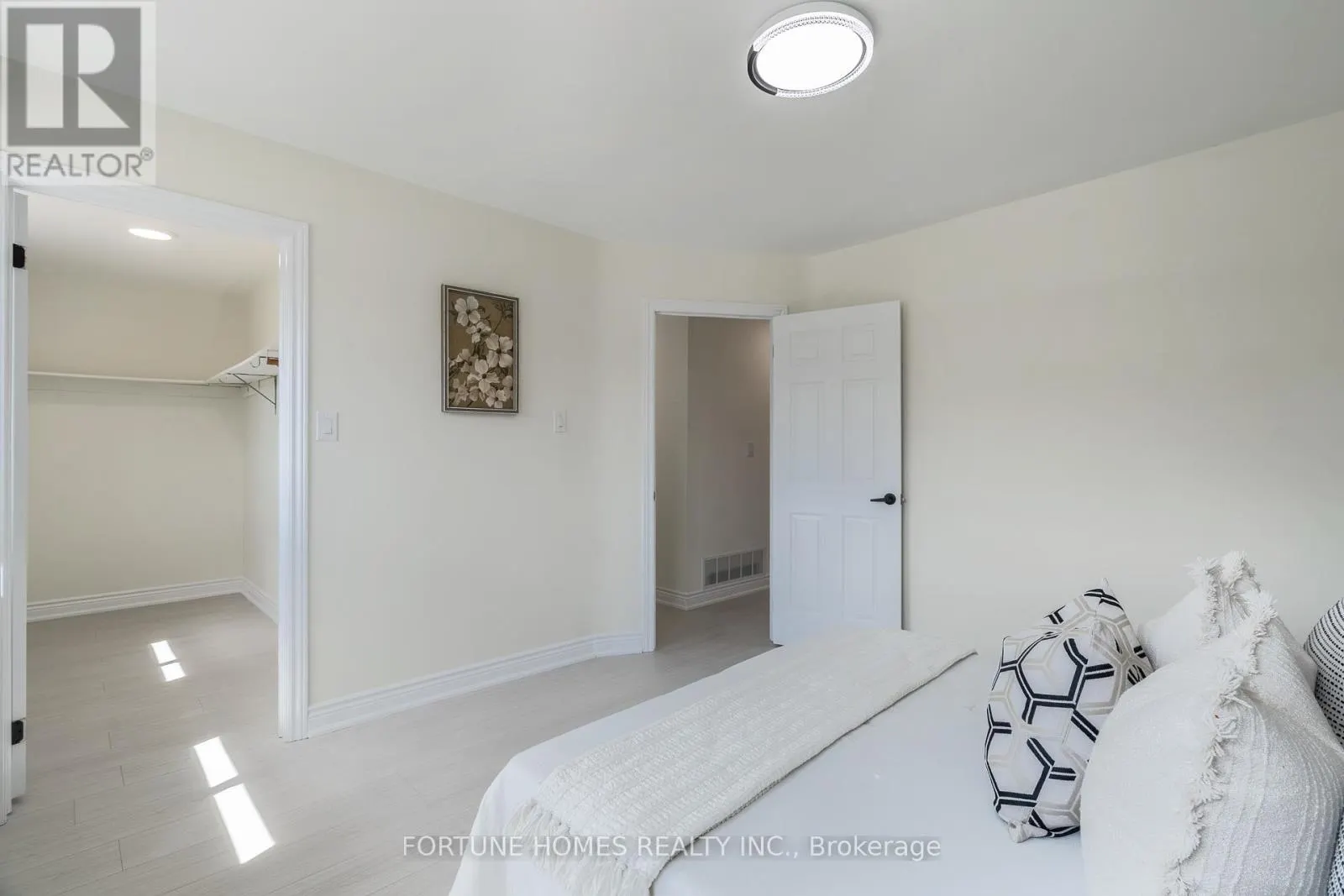 384 WESTWOOD DRIVE