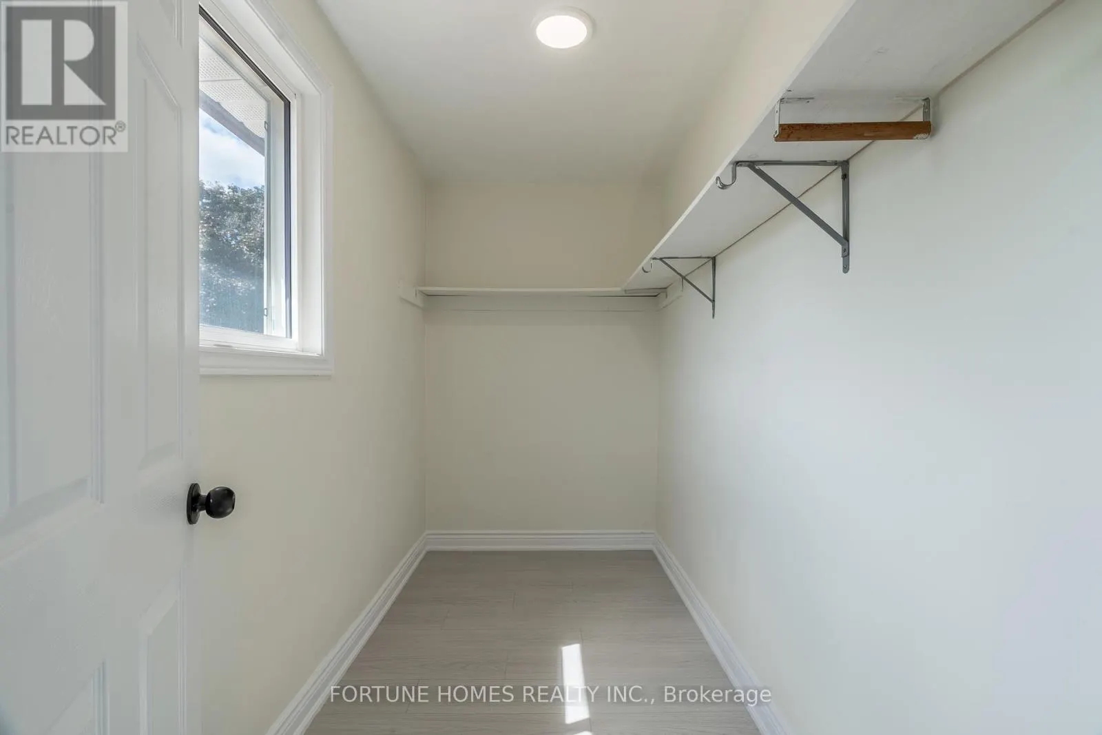 384 WESTWOOD DRIVE