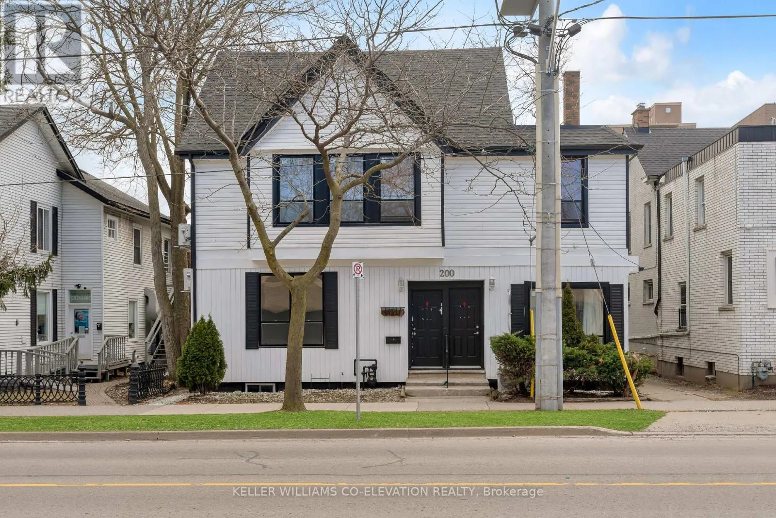 3 - 200 KING STREET