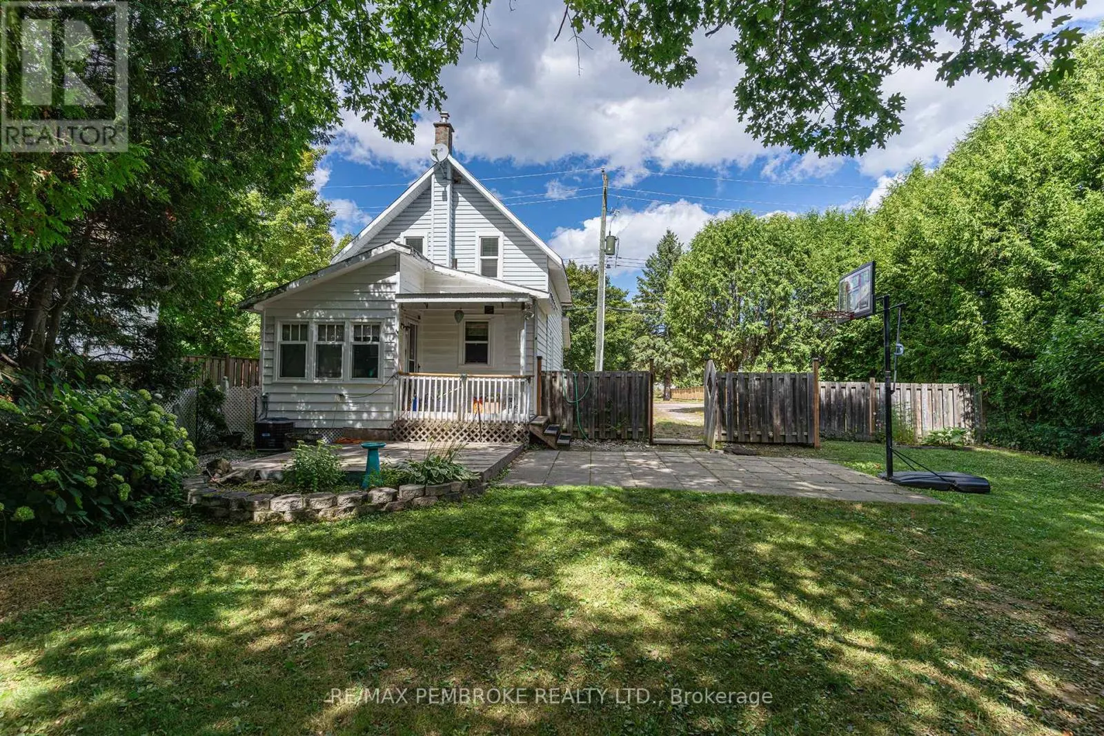 624 MCGEE STREET