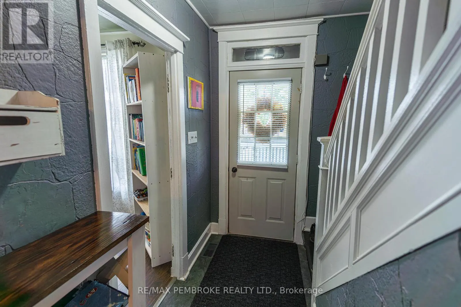 624 MCGEE STREET