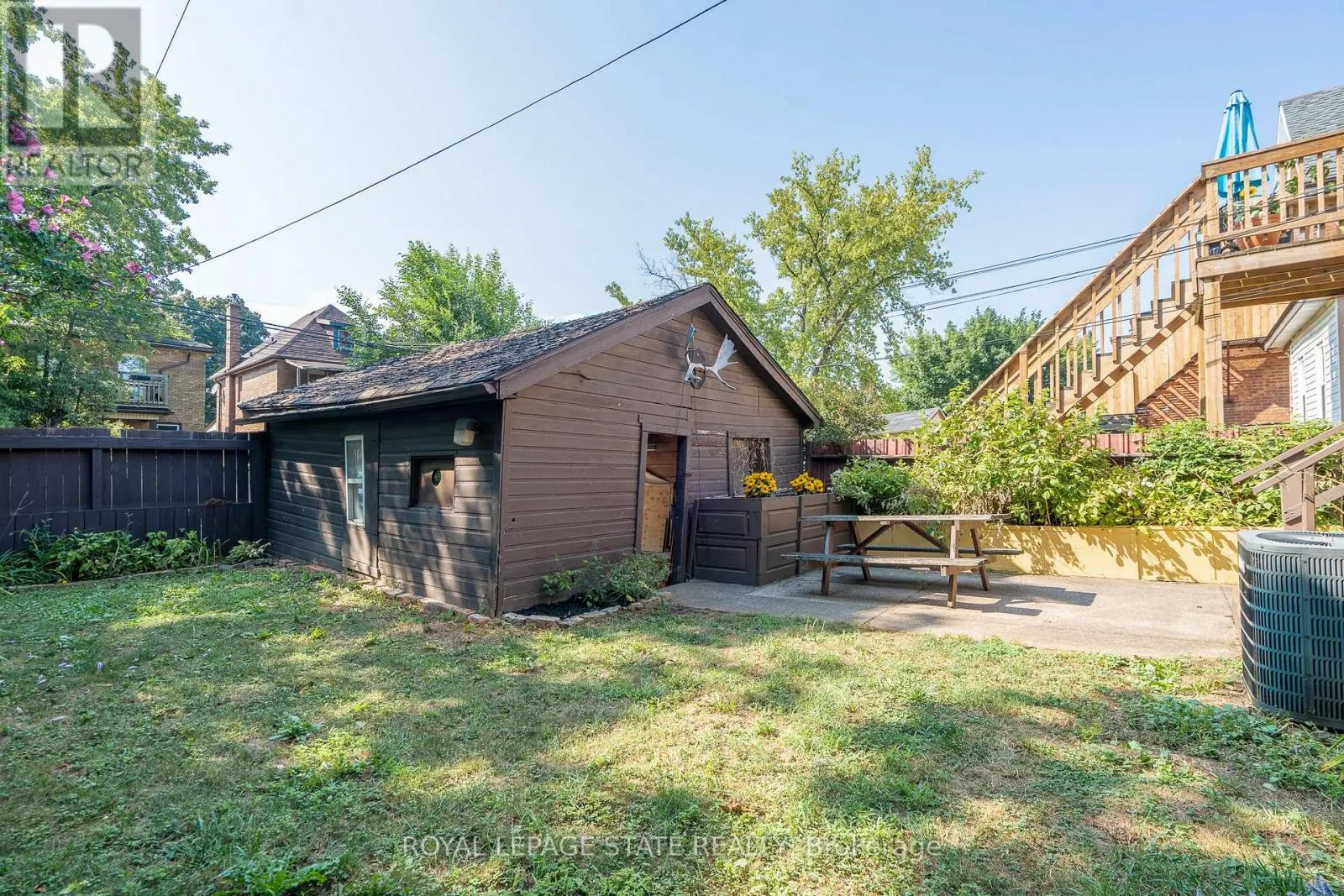 36 SPADINA AVENUE