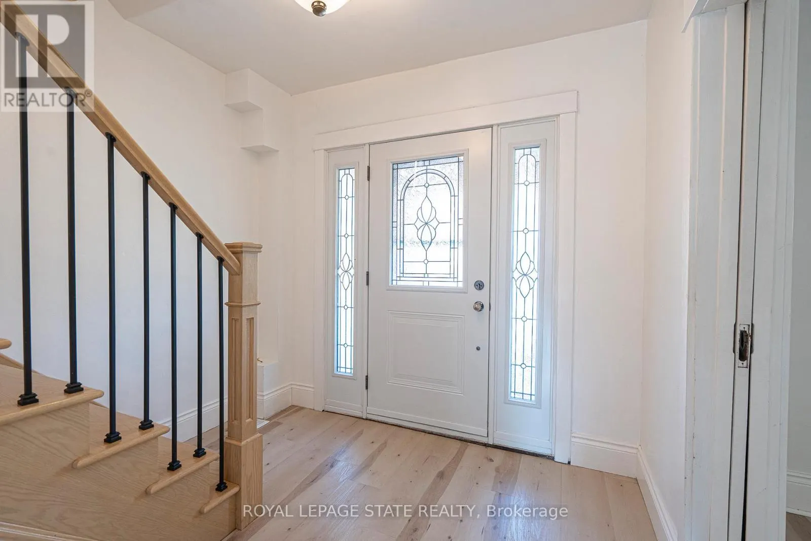 36 SPADINA AVENUE