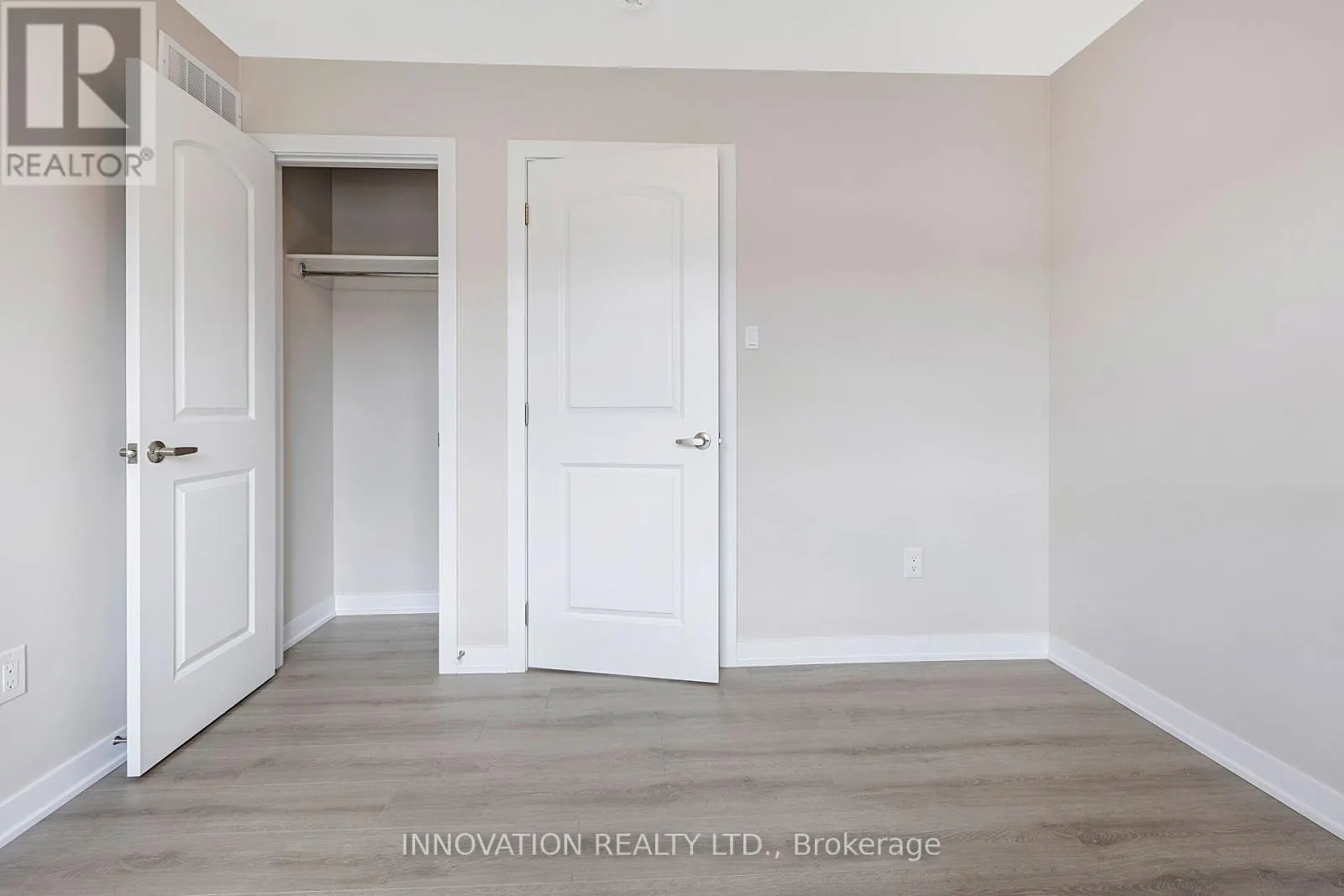 18 PUMICE PLACE