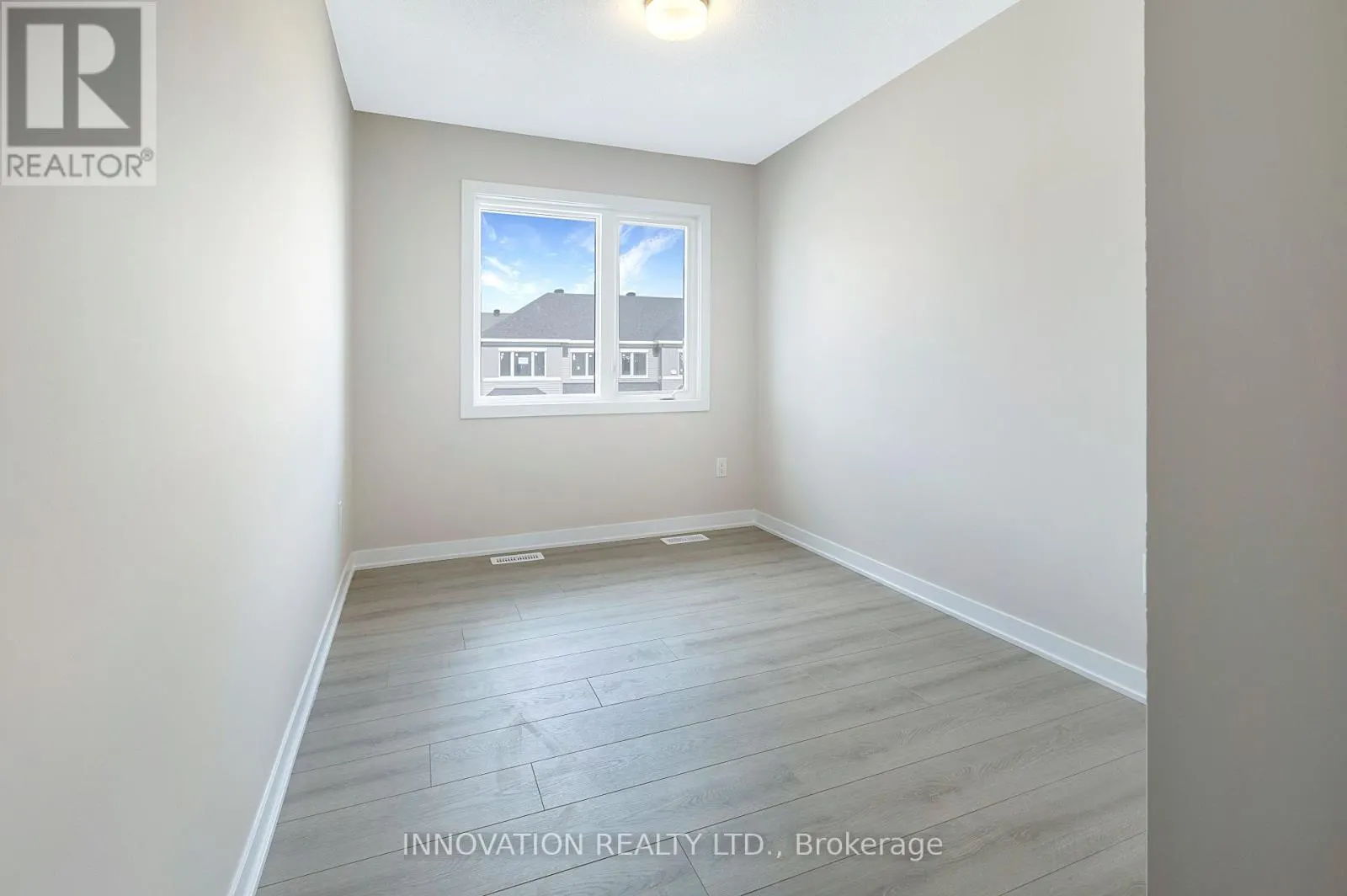 18 PUMICE PLACE