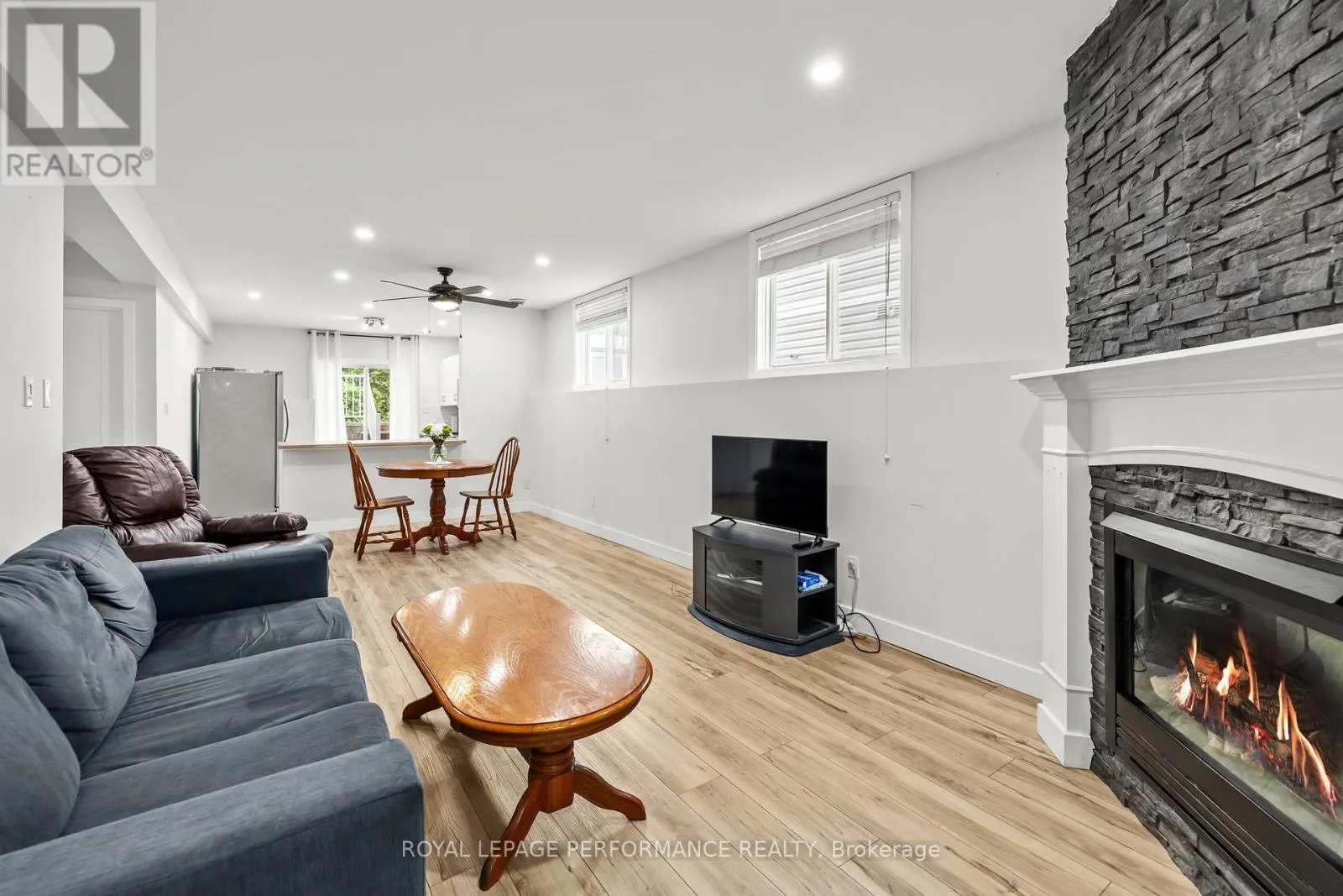 1C - 75 LAPOINTE BOULEVARD