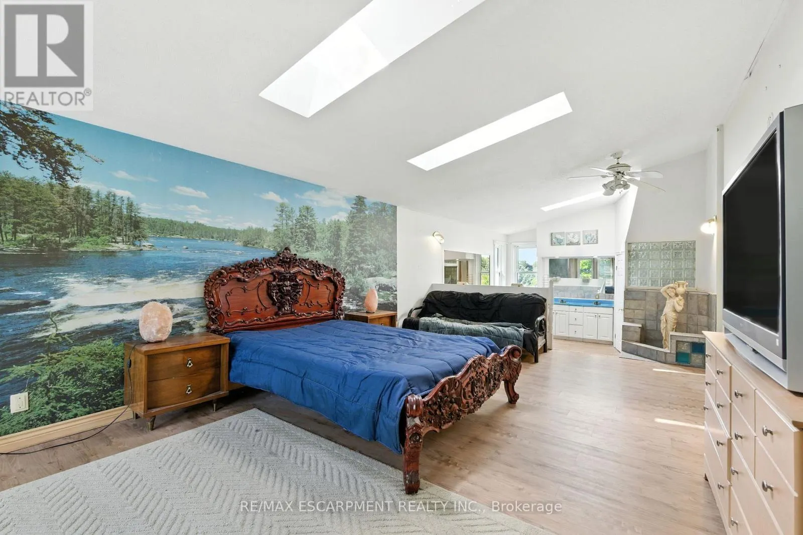 5 MAZZA AVENUE