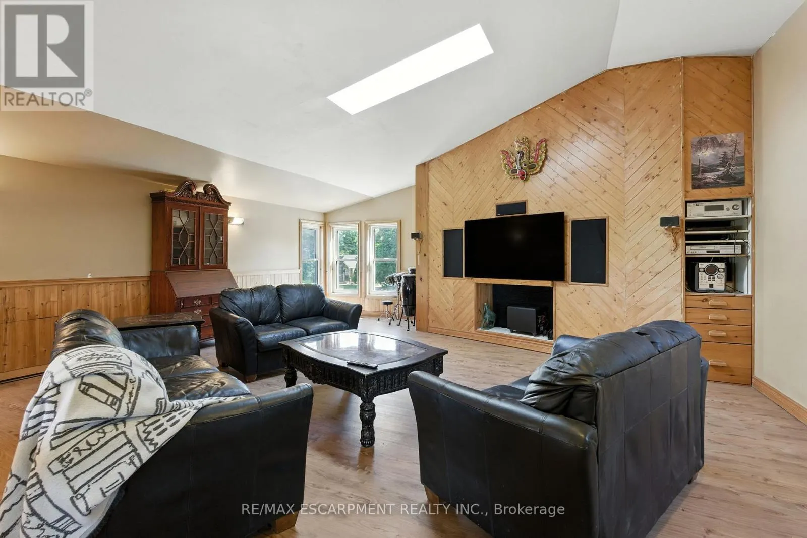 5 MAZZA AVENUE