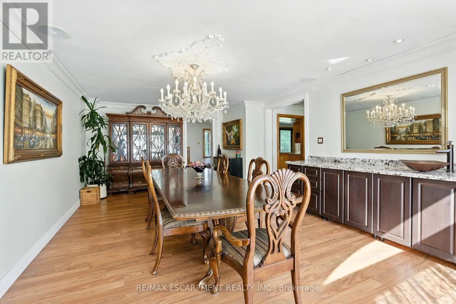 5 MAZZA AVENUE