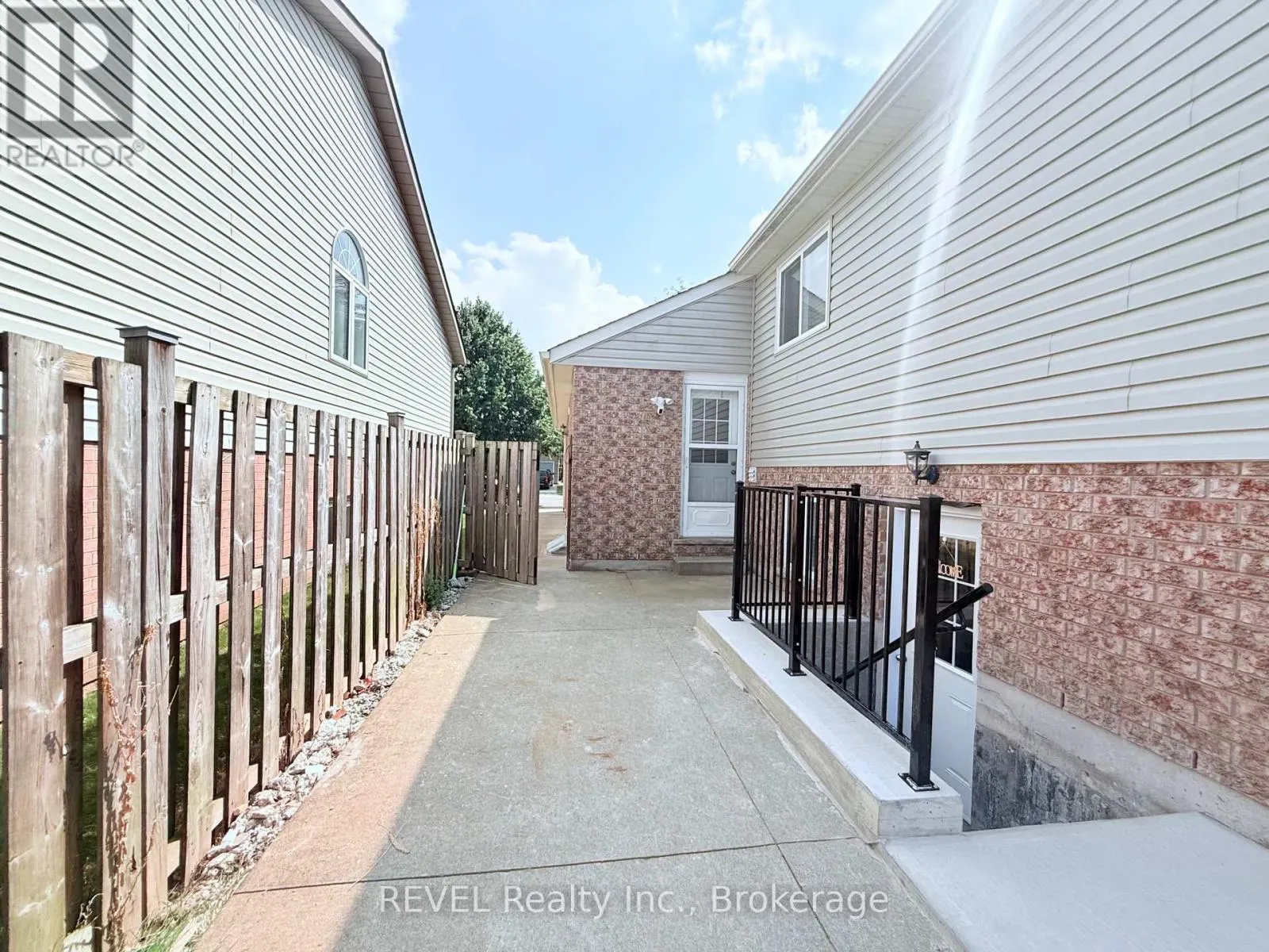 7921 SPRING BLOSSOM DRIVE