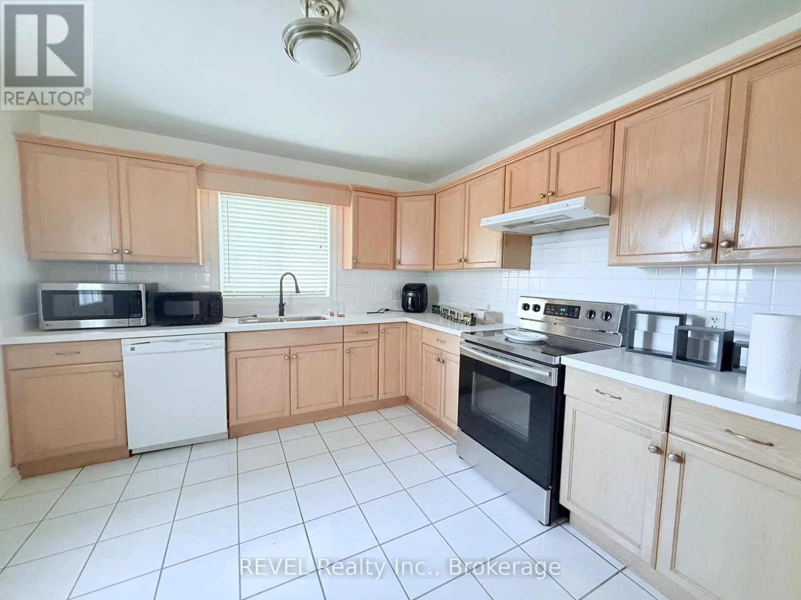 7921 SPRING BLOSSOM DRIVE