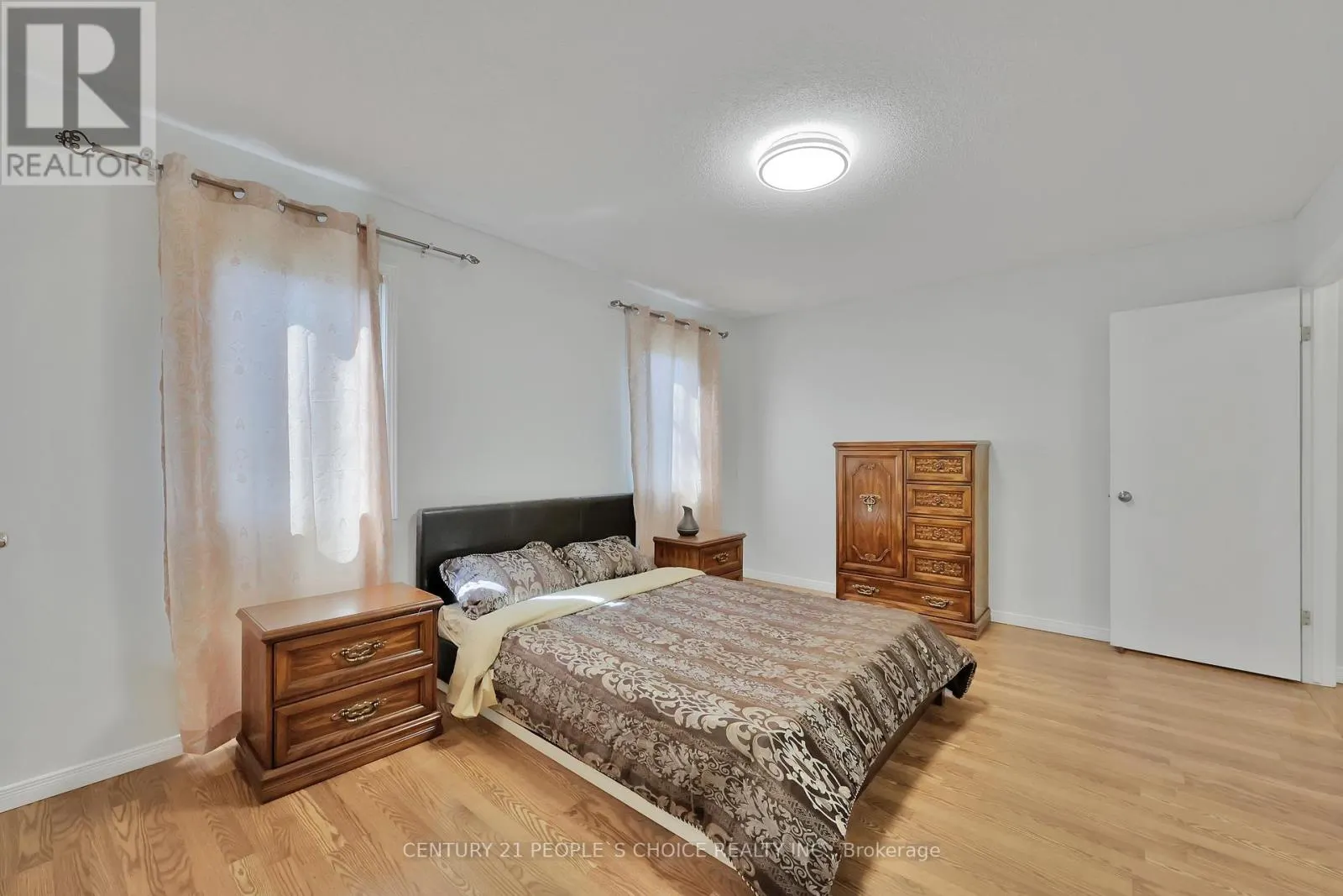 34 PHAIR CRESCENT