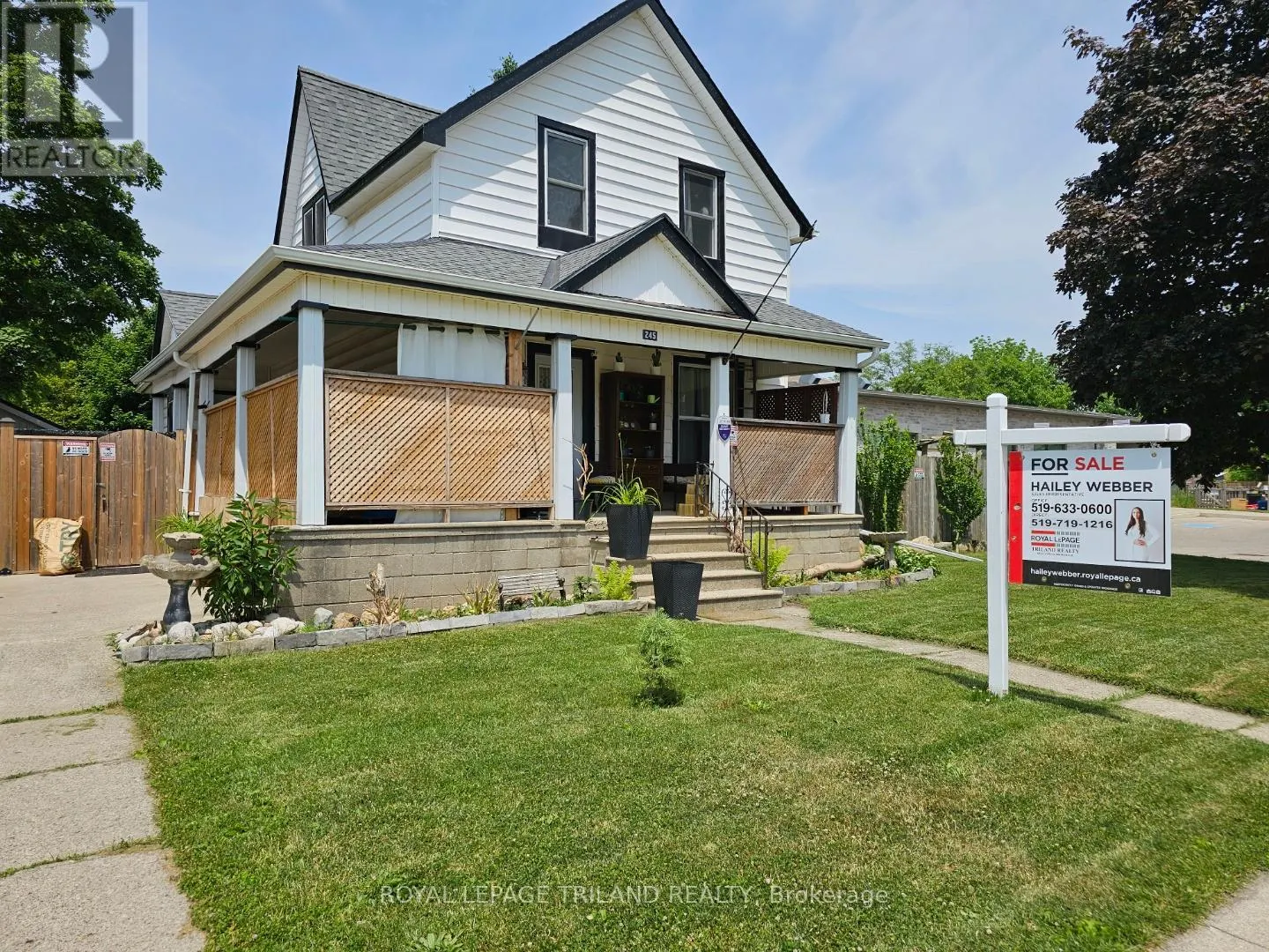 245 SYDENHAM STREET E