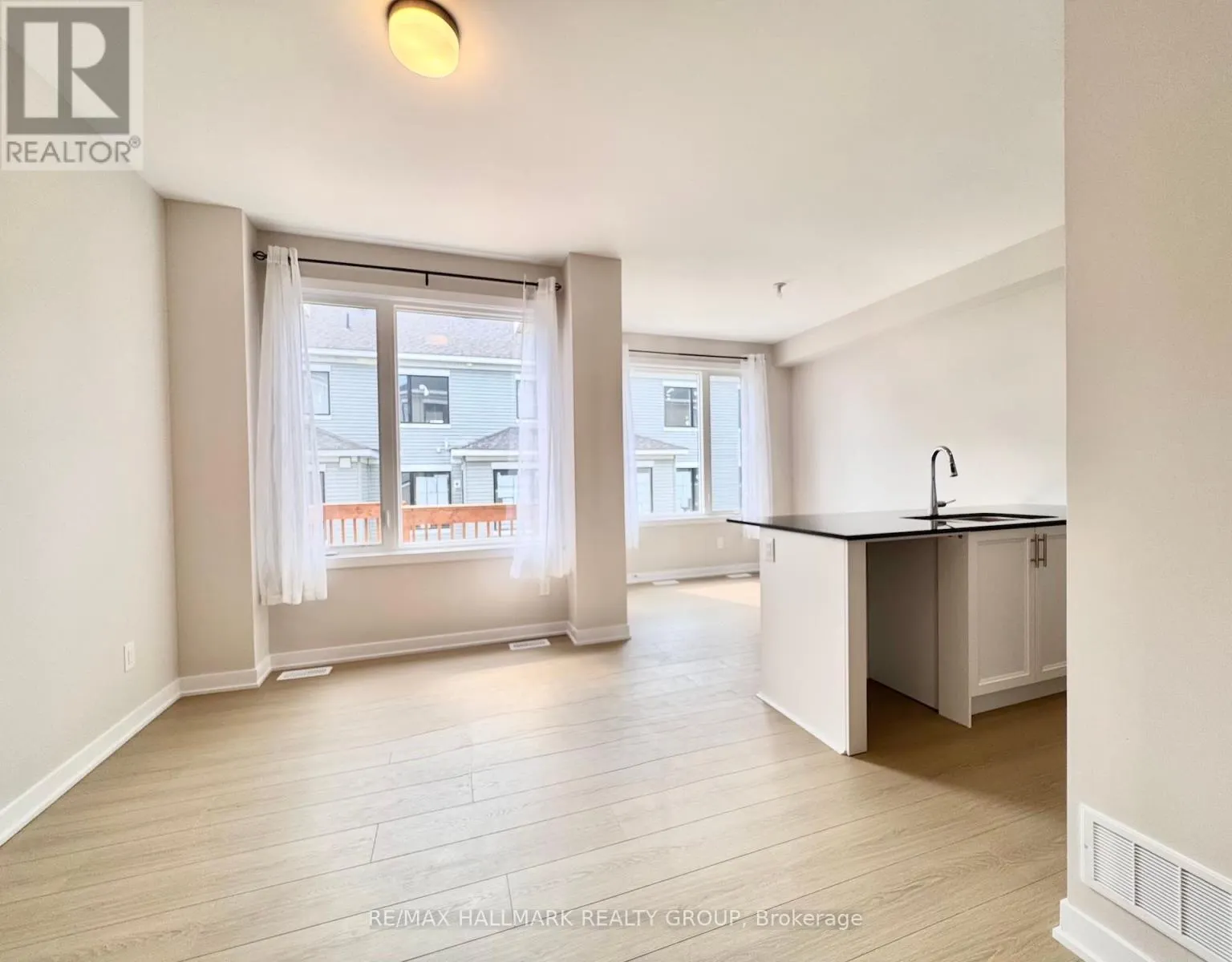 868 ANDESITE TERRACE