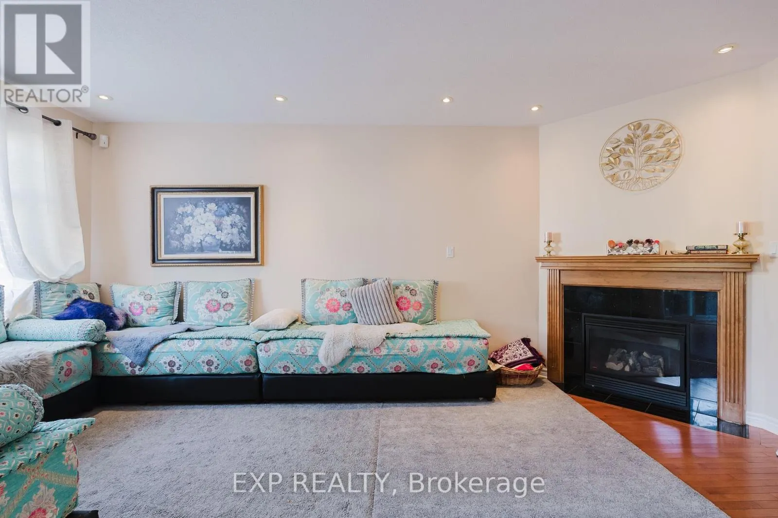 111 WHETSTONE CRESCENT