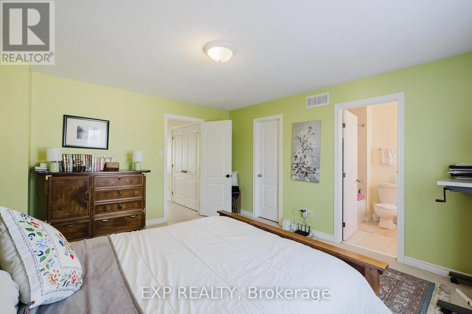111 WHETSTONE CRESCENT