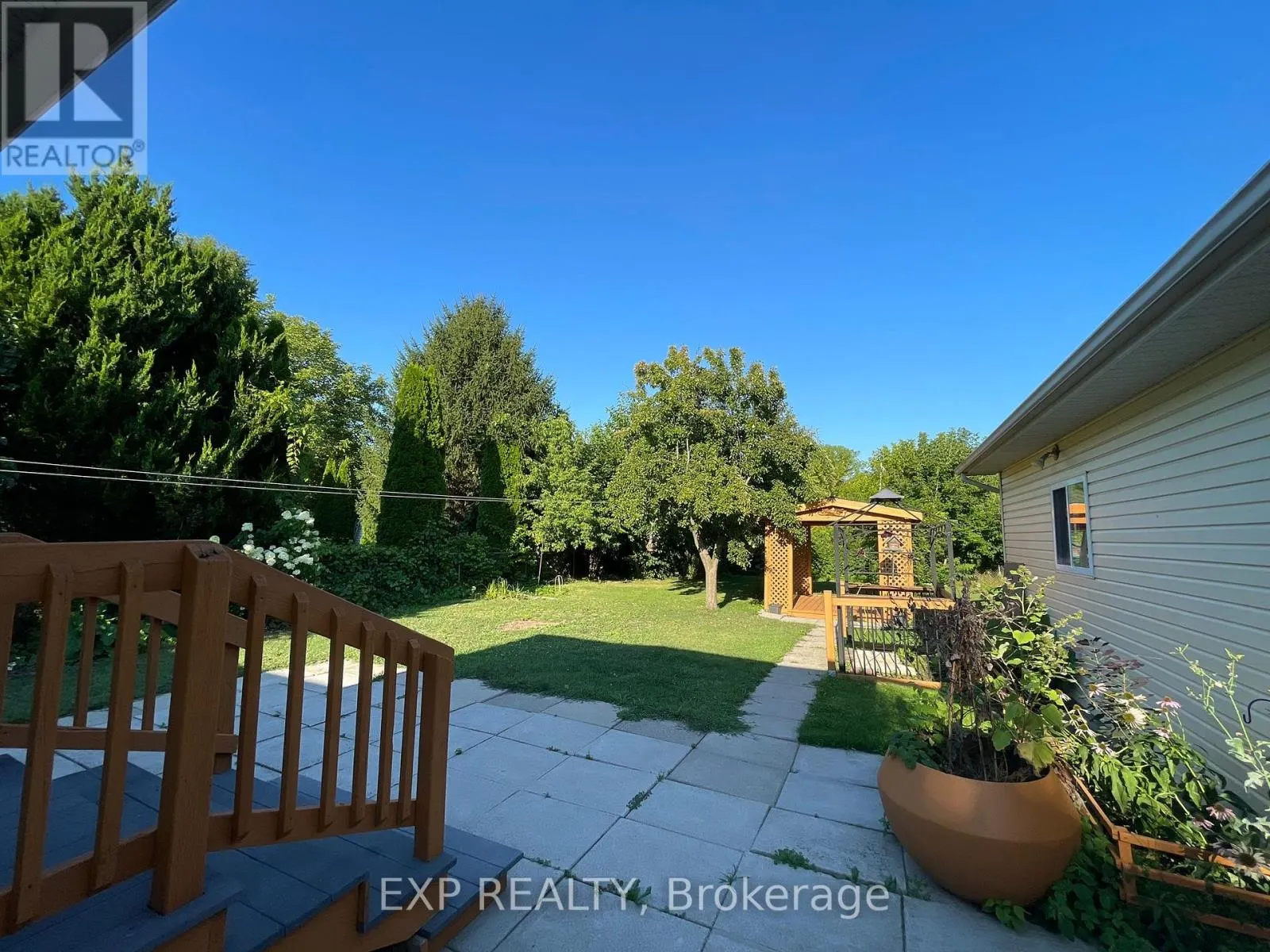 46 CROYDON DRIVE