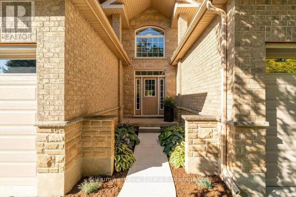3 - 254 SUMMERFIELD DRIVE, #3