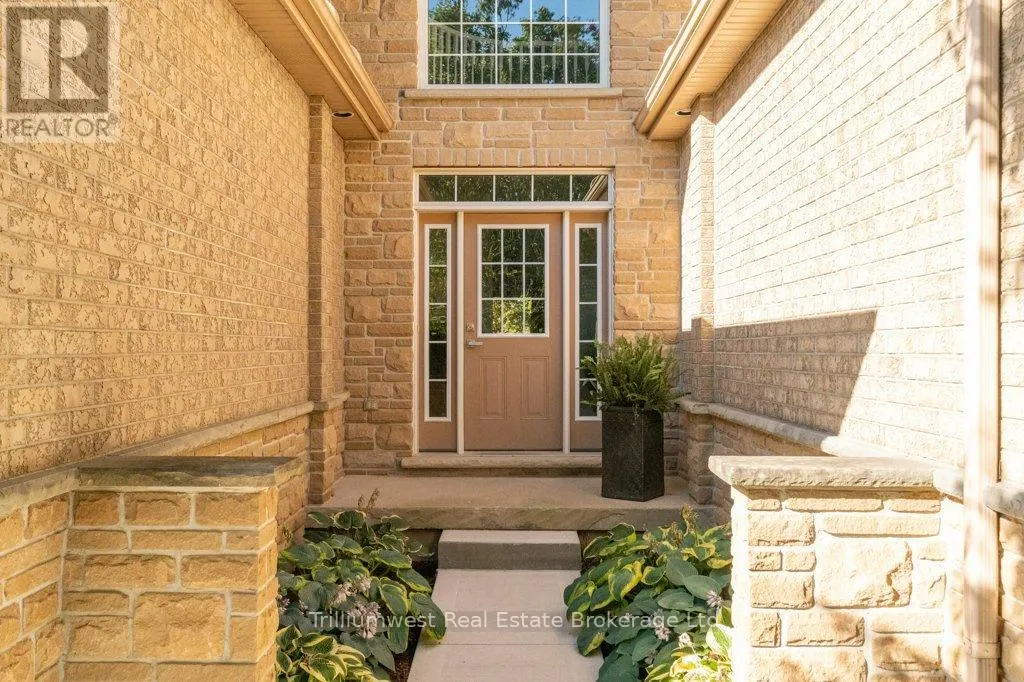 3 - 254 SUMMERFIELD DRIVE, #3