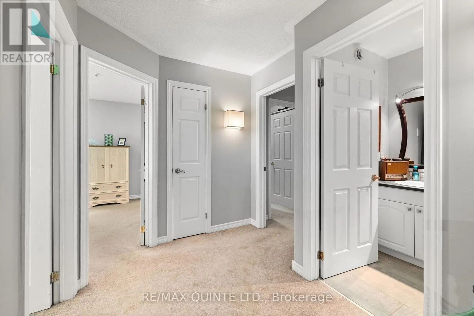 291 COLONIAL DRIVE