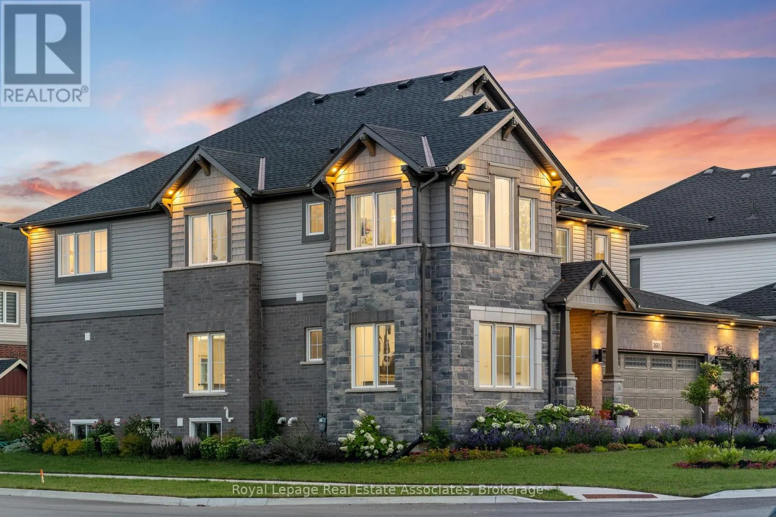 3601 CAROLINIA COURT