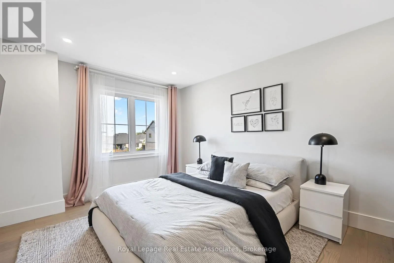 3601 CAROLINIA COURT