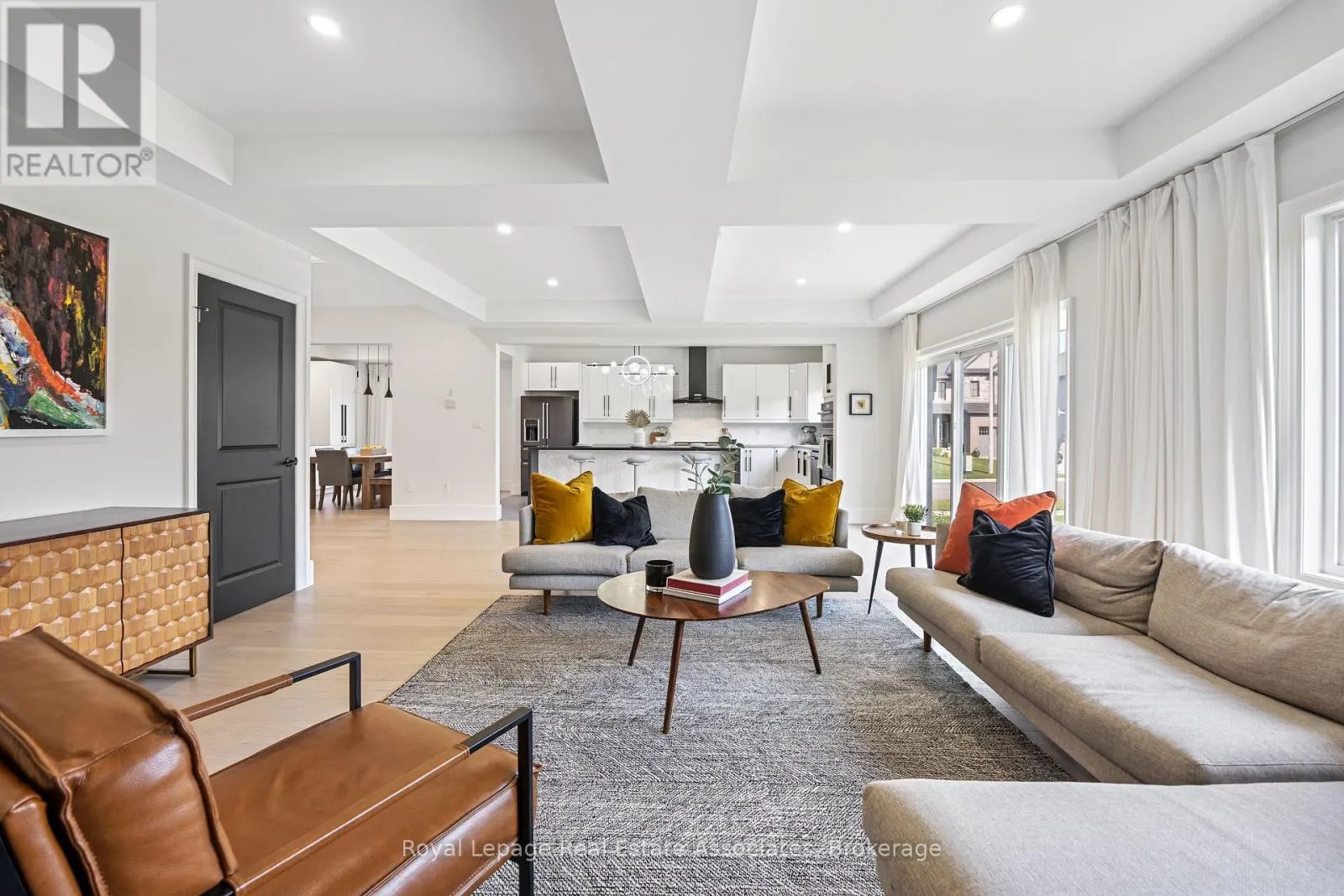 3601 CAROLINIA COURT