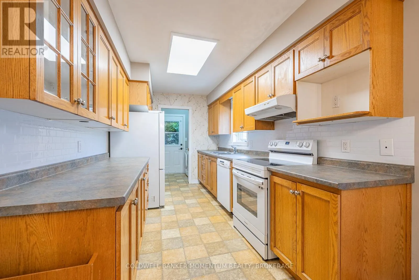 3901 RAINBOW LANE