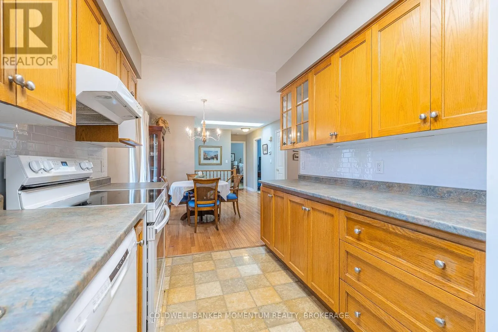 3901 RAINBOW LANE